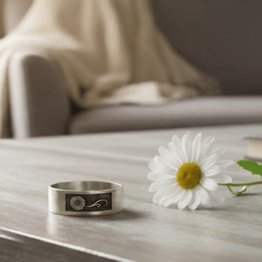 april birth month flower daisy sterling silver ring